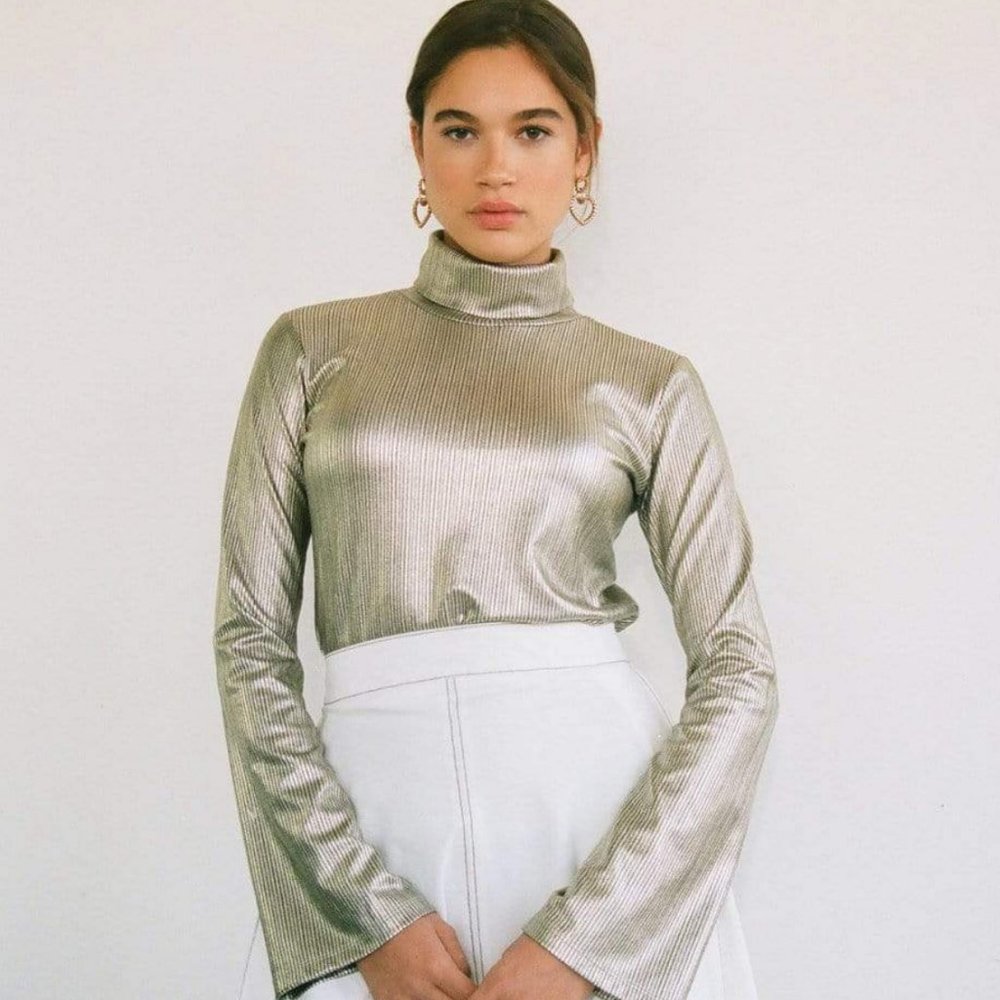 Eliza Faulkner Metallic Flare Turtleneck, sz L